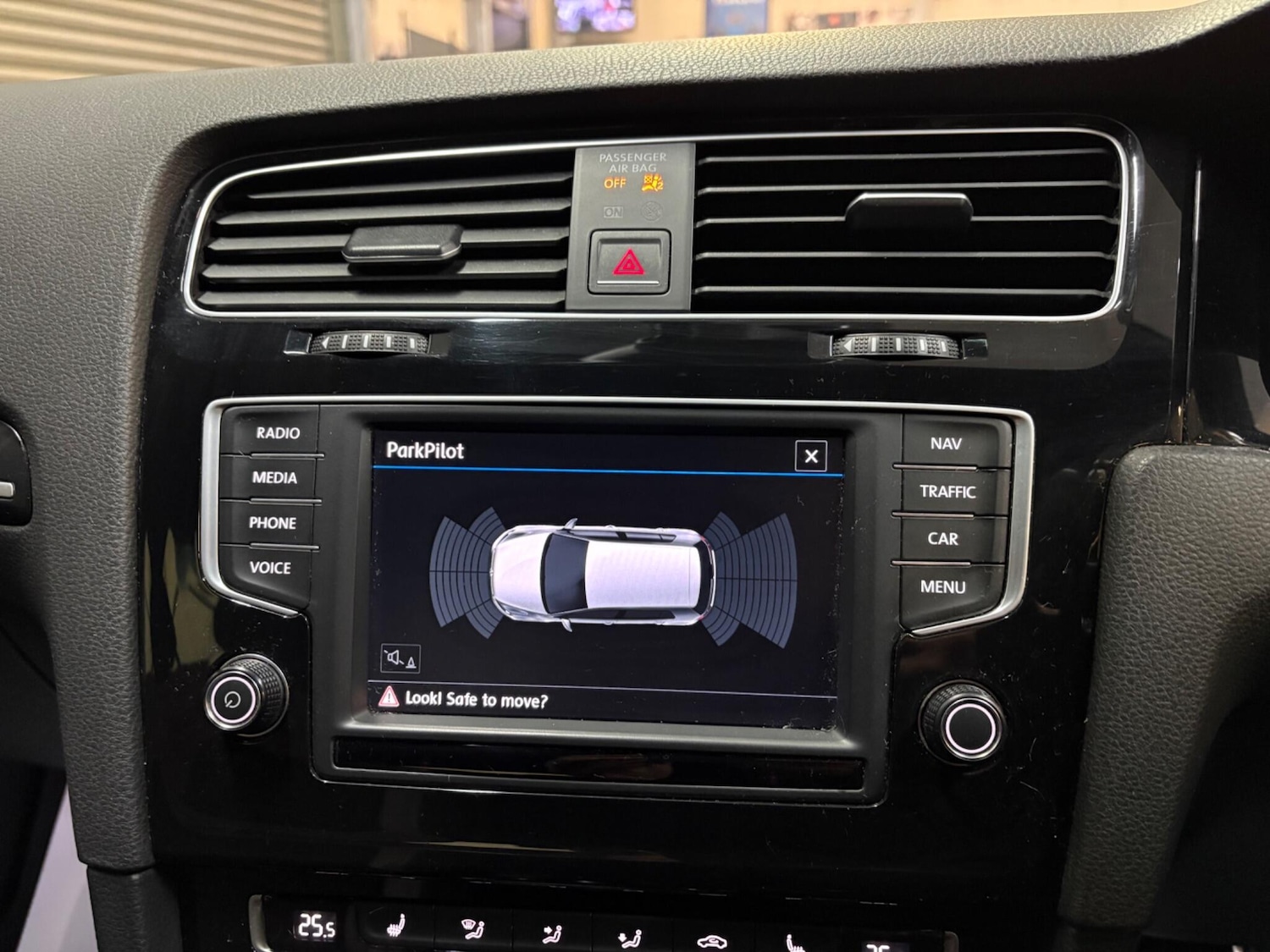 Used Volkswagen Golf for sale - 77412360: Photo 29