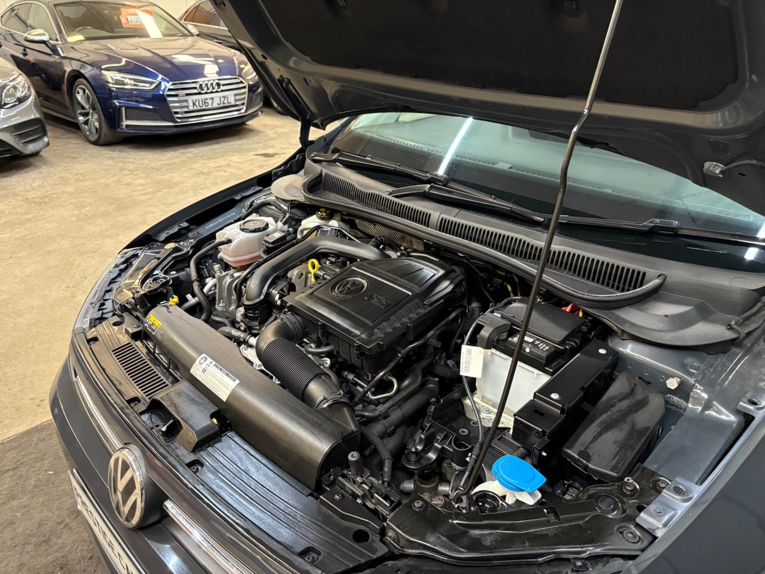 Used Volkswagen Polo for sale - 78135474: Photo 56