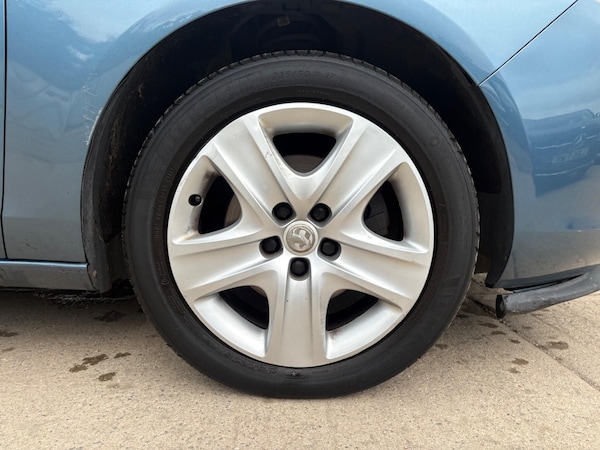 Used Vauxhall Zafira Tourer 2014 for sale - 76260130: Photo 31