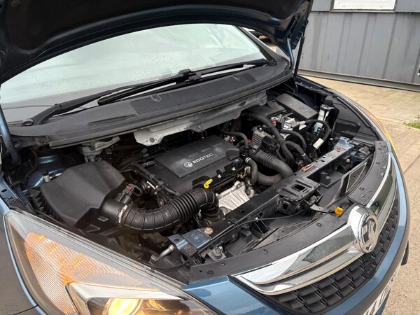 Used Vauxhall Zafira Tourer 2014 for sale - 76260130: Photo 32