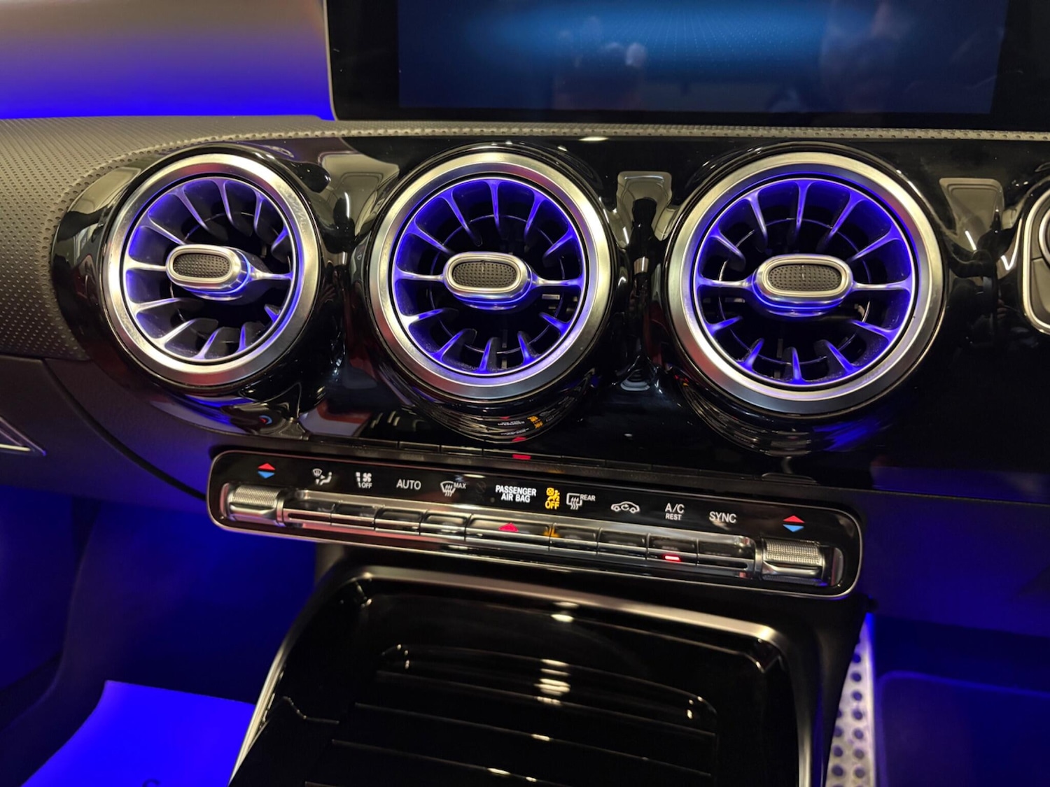 Used Mercedes-Benz A-Class 2019 for sale - 77090894: Photo 30