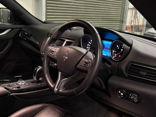 Used Maserati Levante 2017 for sale - 76227538: Photo 10