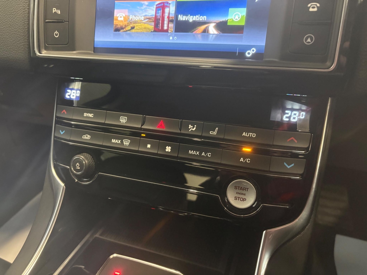 Used Jaguar XE 2018 for sale - 77029606: Photo 23