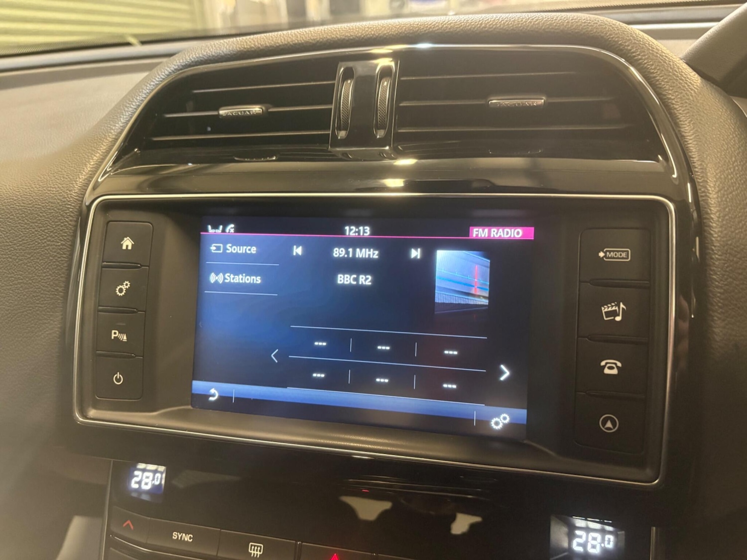 Used Jaguar XE 2018 for sale - 77029606: Photo 27