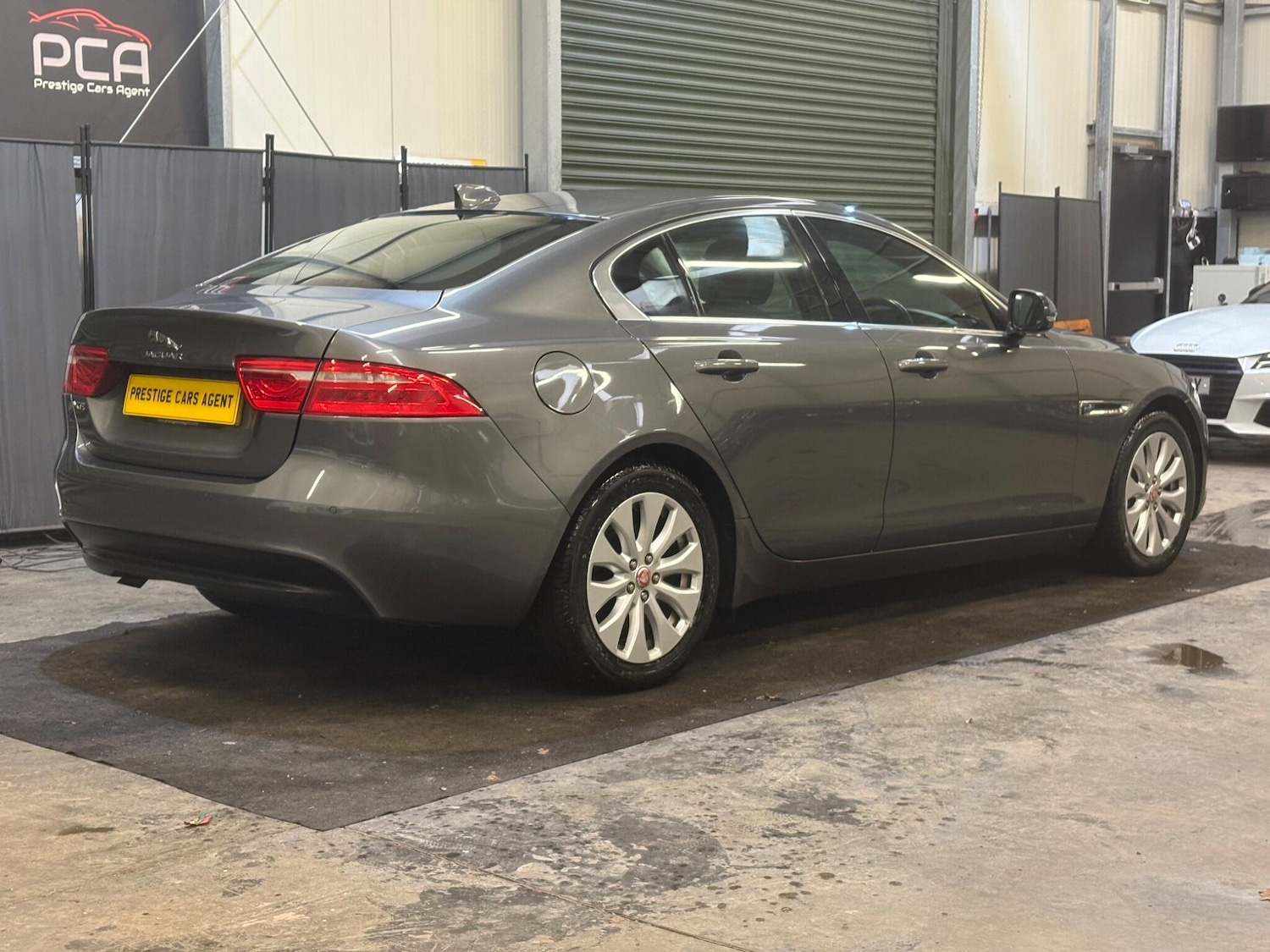 Used Jaguar XE 2018 for sale - 77029606: Photo 6