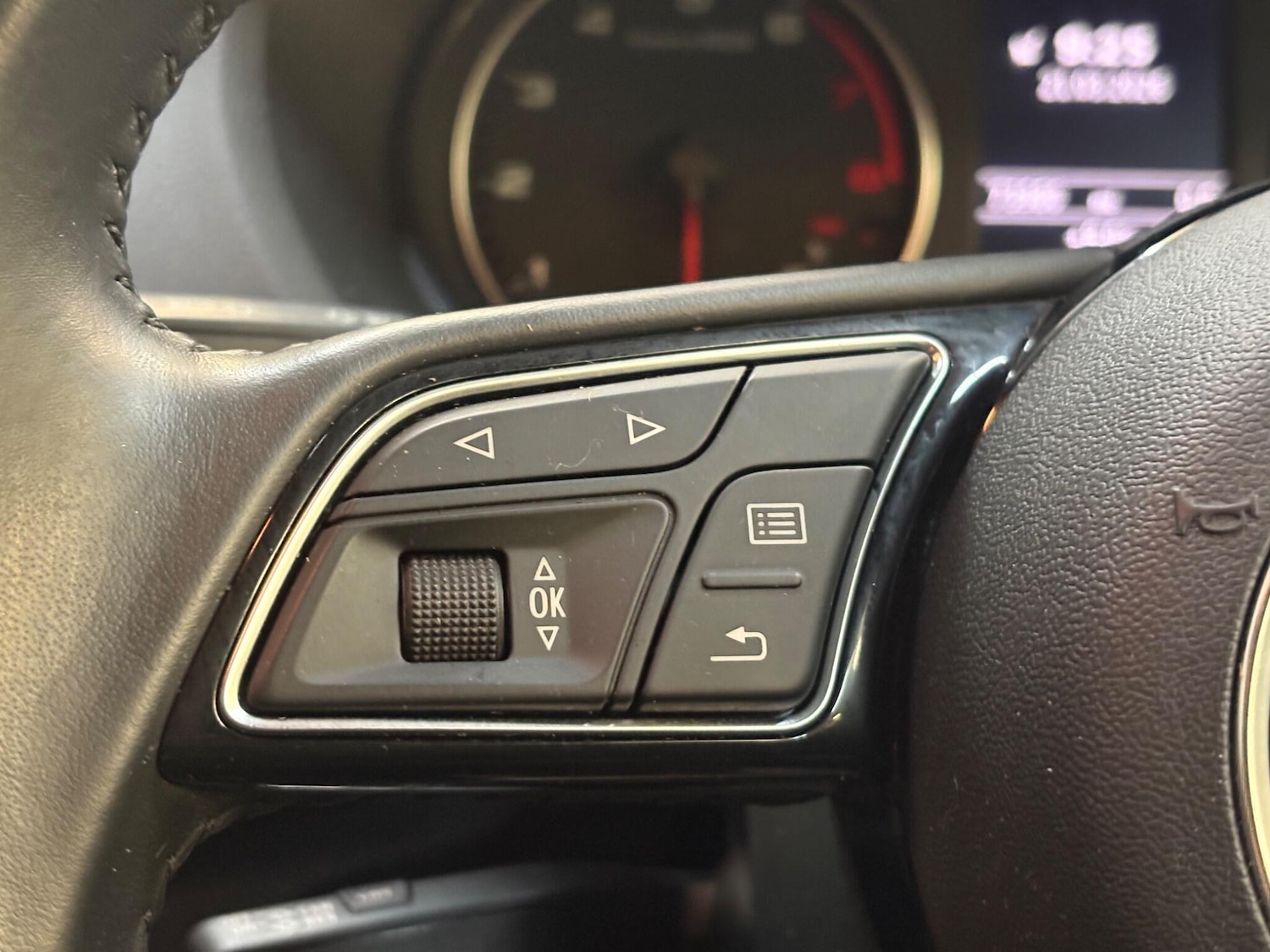 Used Audi Q2 2018 for sale - 77978049: Photo 14