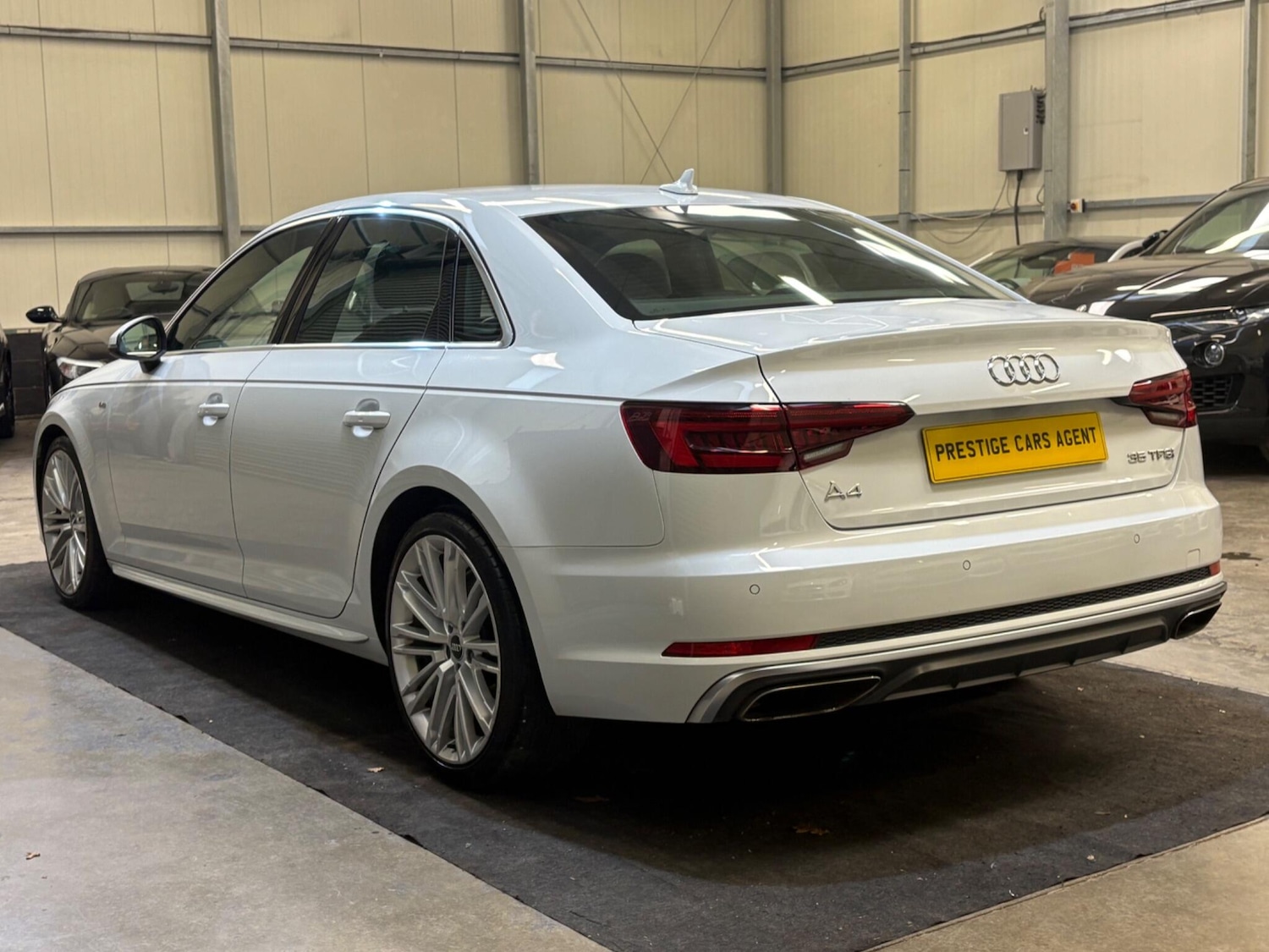 Used Audi A4 2019 for sale - 76370278: Photo 4