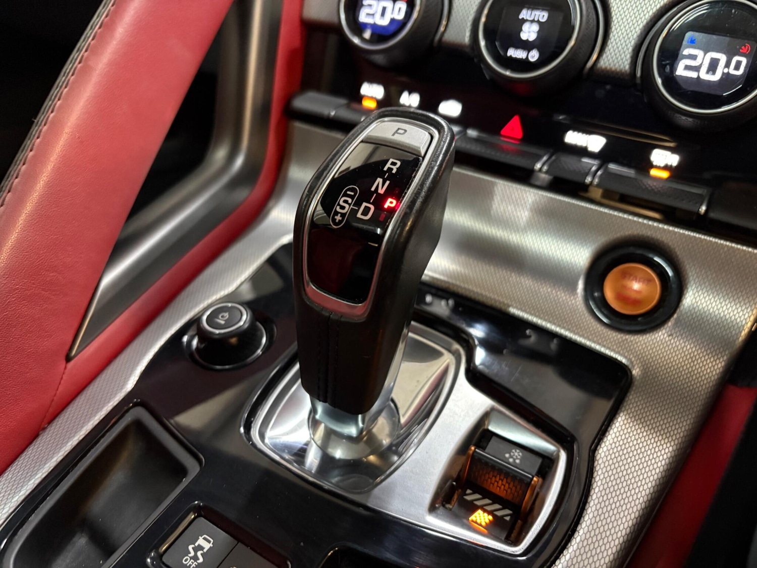 Used Jaguar F-Type 2015 for sale - 77598328: Photo 22