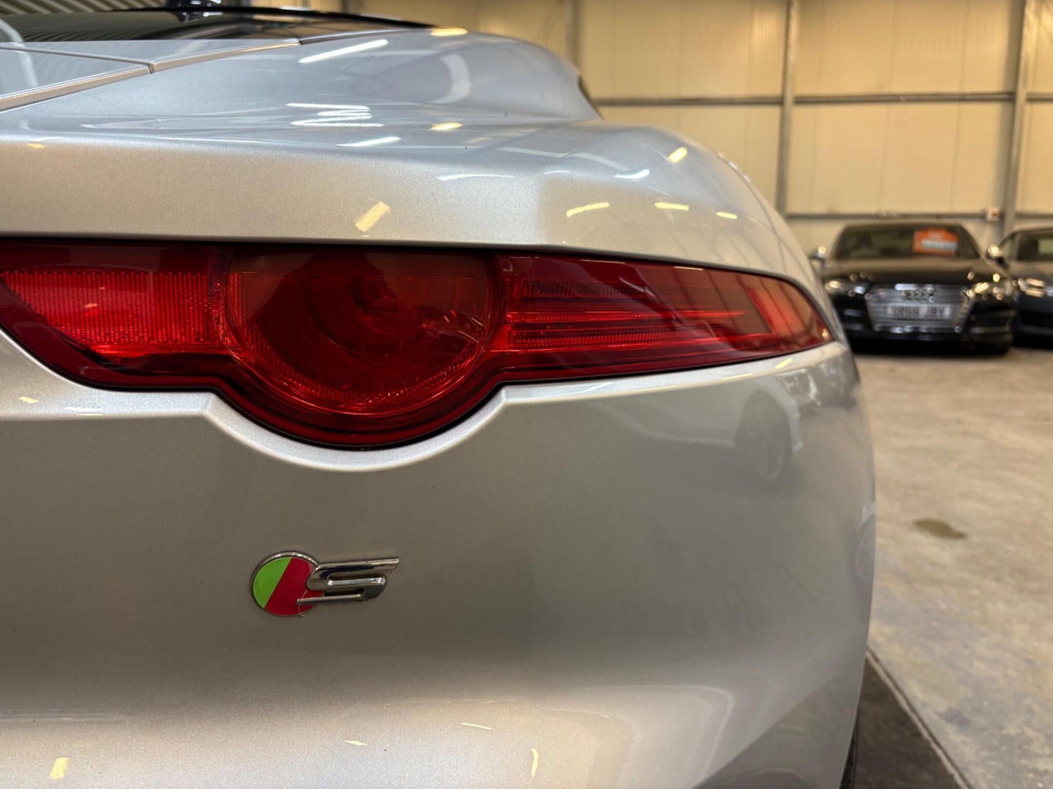 Used Jaguar F-Type 2015 for sale - 77598328: Photo 34