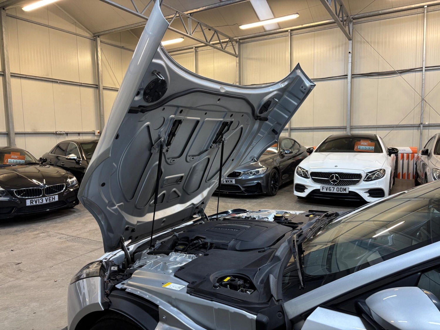 Used Jaguar F-Type 2015 for sale - 77598328: Photo 52