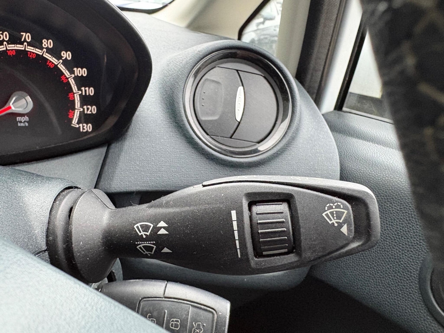 Used Ford Fiesta 2012 for sale - 77637377: Photo 17