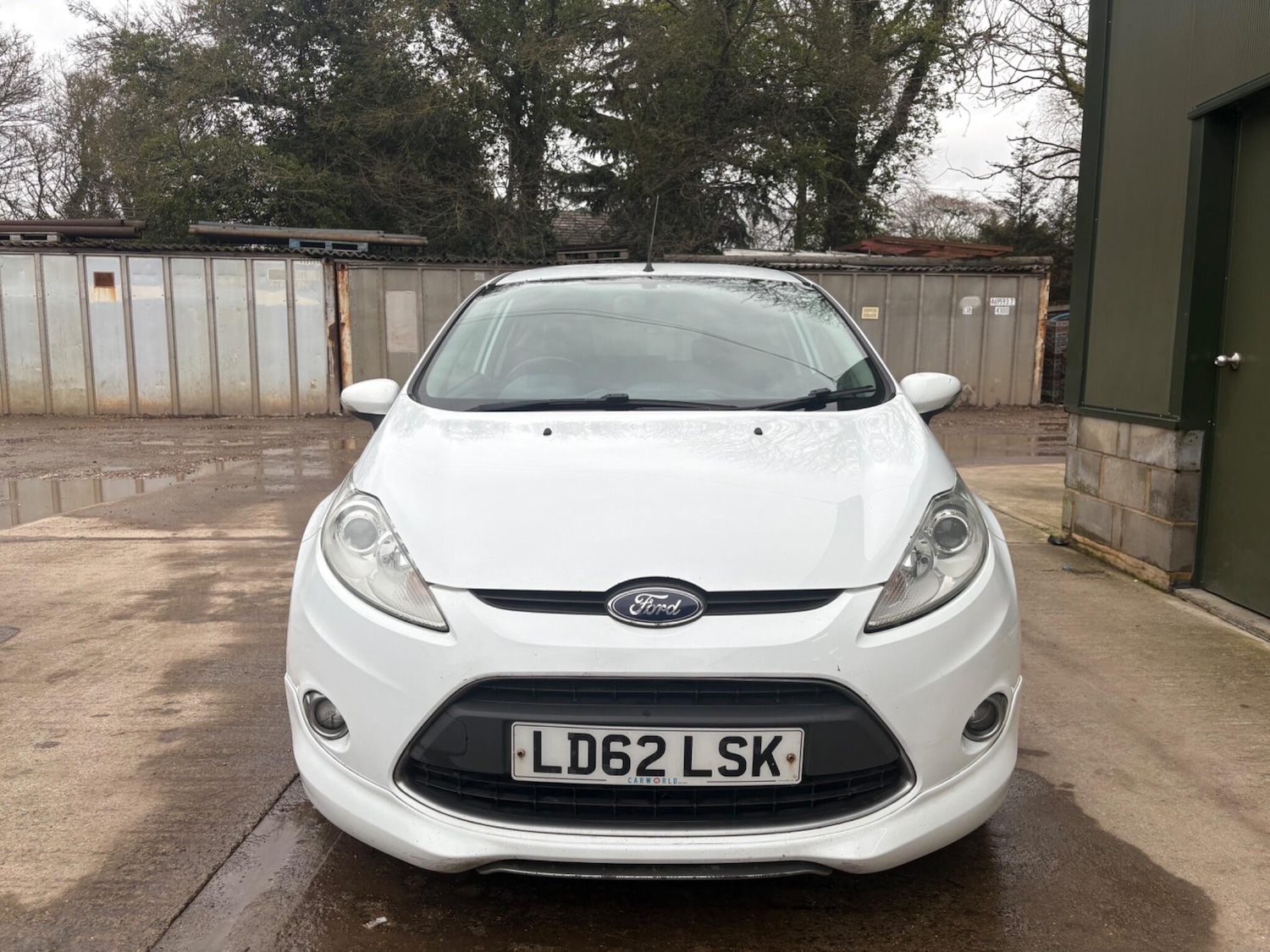 Used Ford Fiesta 2012 for sale - 77637377: Photo 2