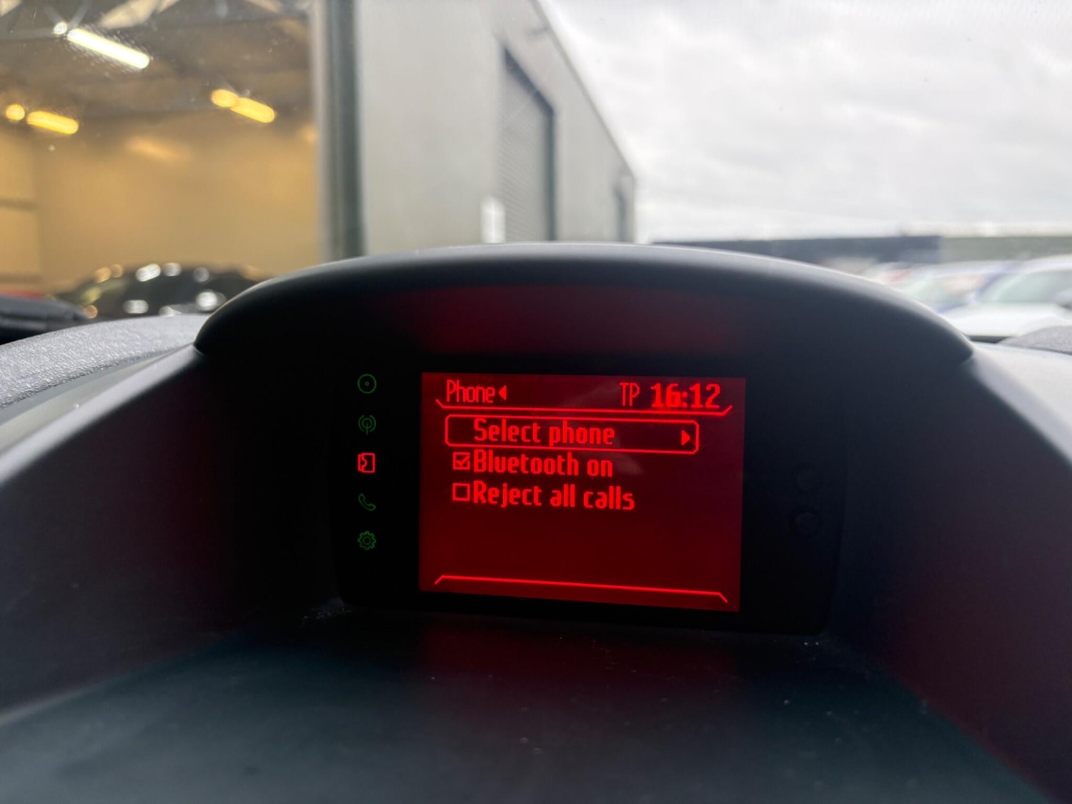 Used Ford Fiesta 2012 for sale - 77637377: Photo 24