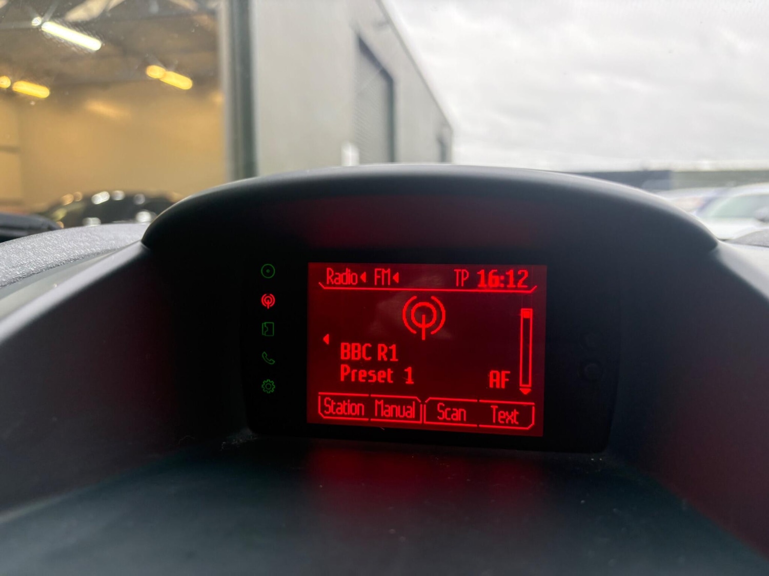 Used Ford Fiesta 2012 for sale - 77637377: Photo 26