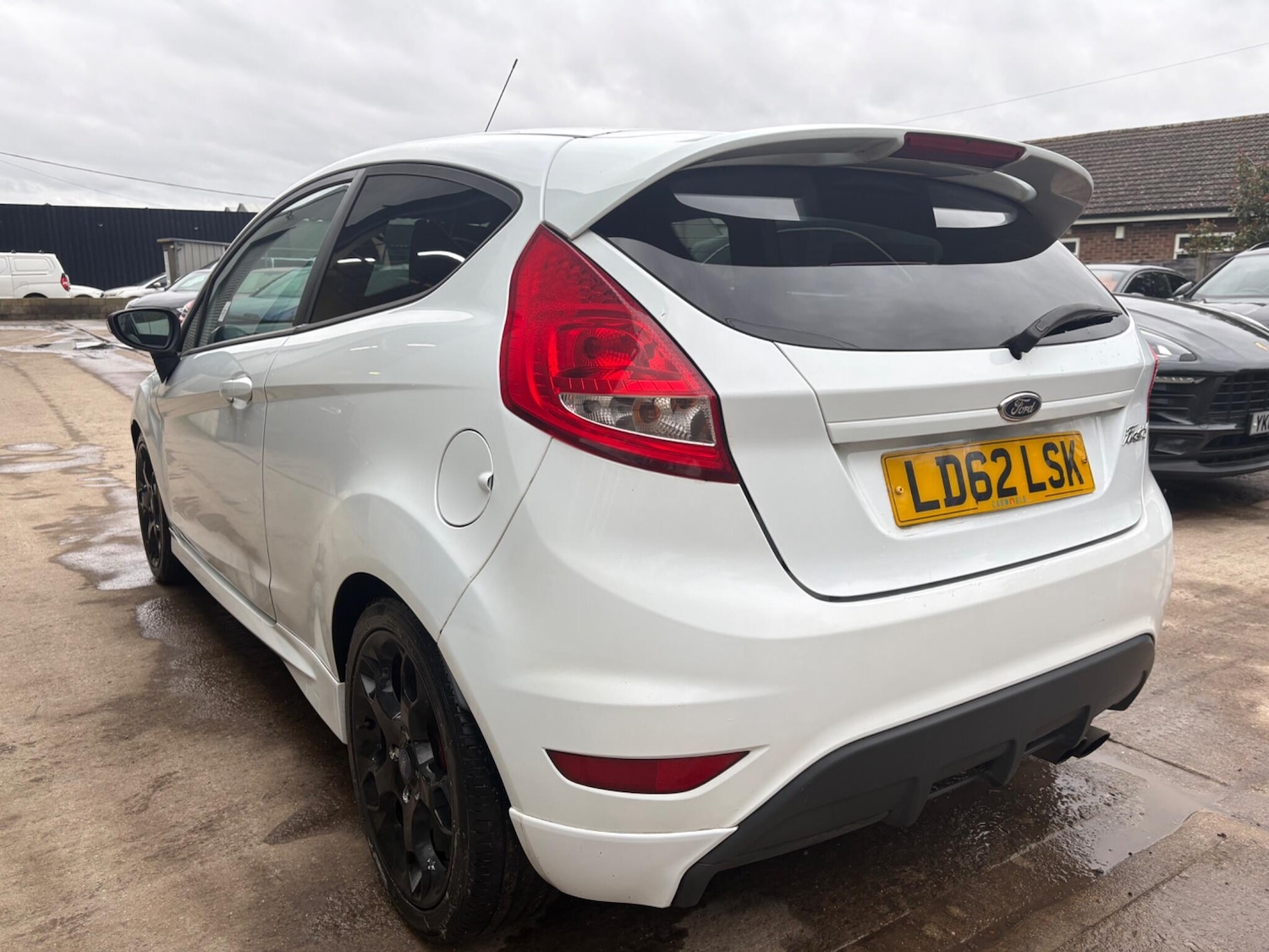 Used Ford Fiesta 2012 for sale - 77637377: Photo 28