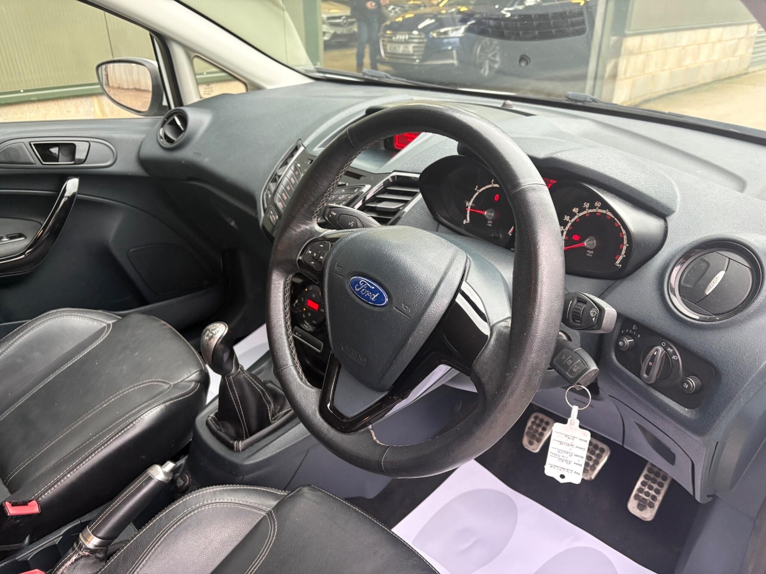 Used Ford Fiesta 2012 for sale - 77637377: Photo 7