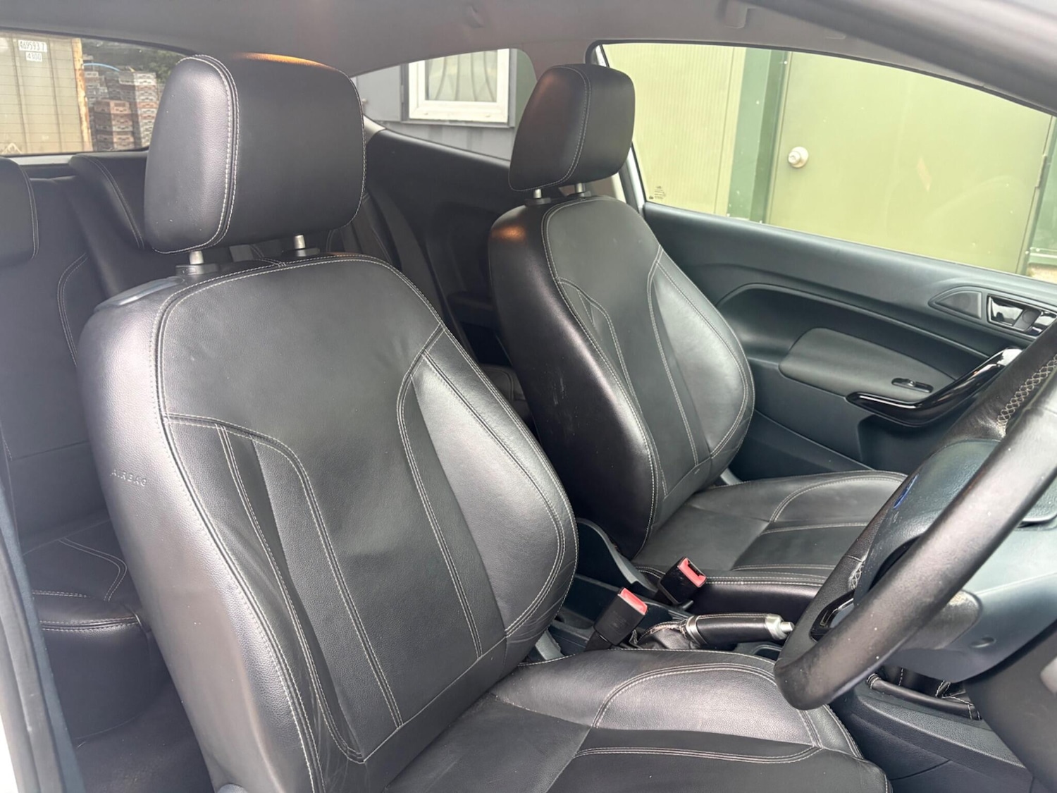 Used Ford Fiesta 2012 for sale - 77637377: Photo 8