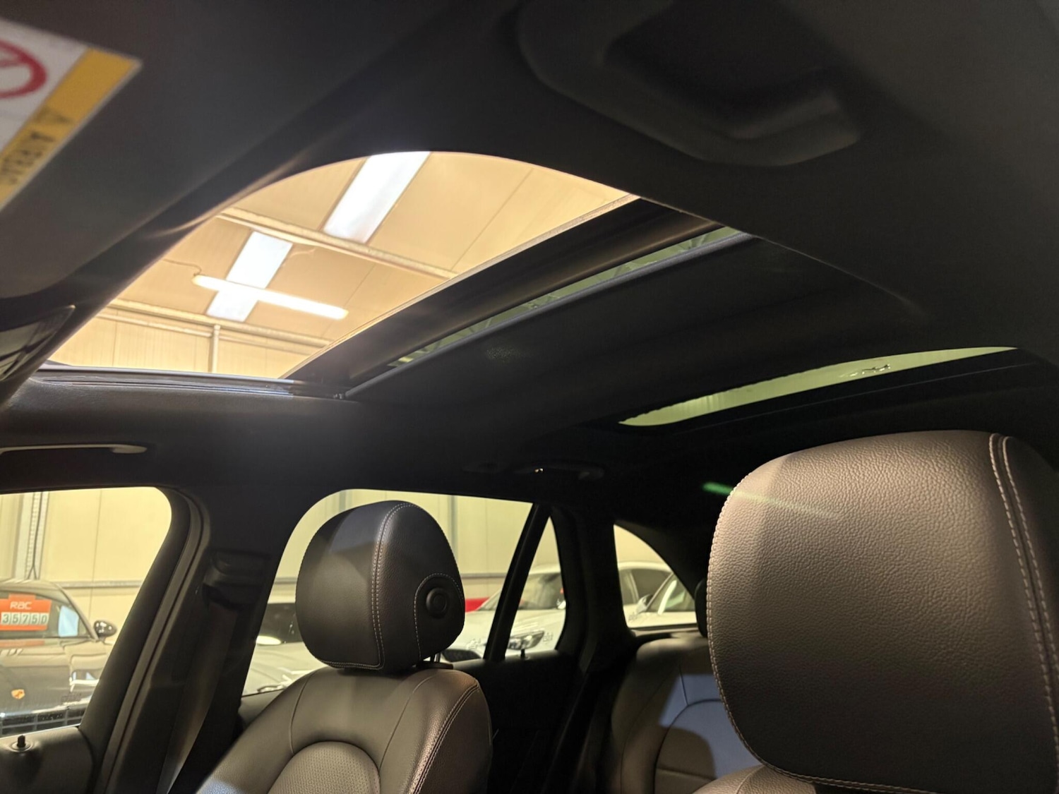 Used Mercedes-Benz GLC 2018 for sale - 76377201: Photo 14