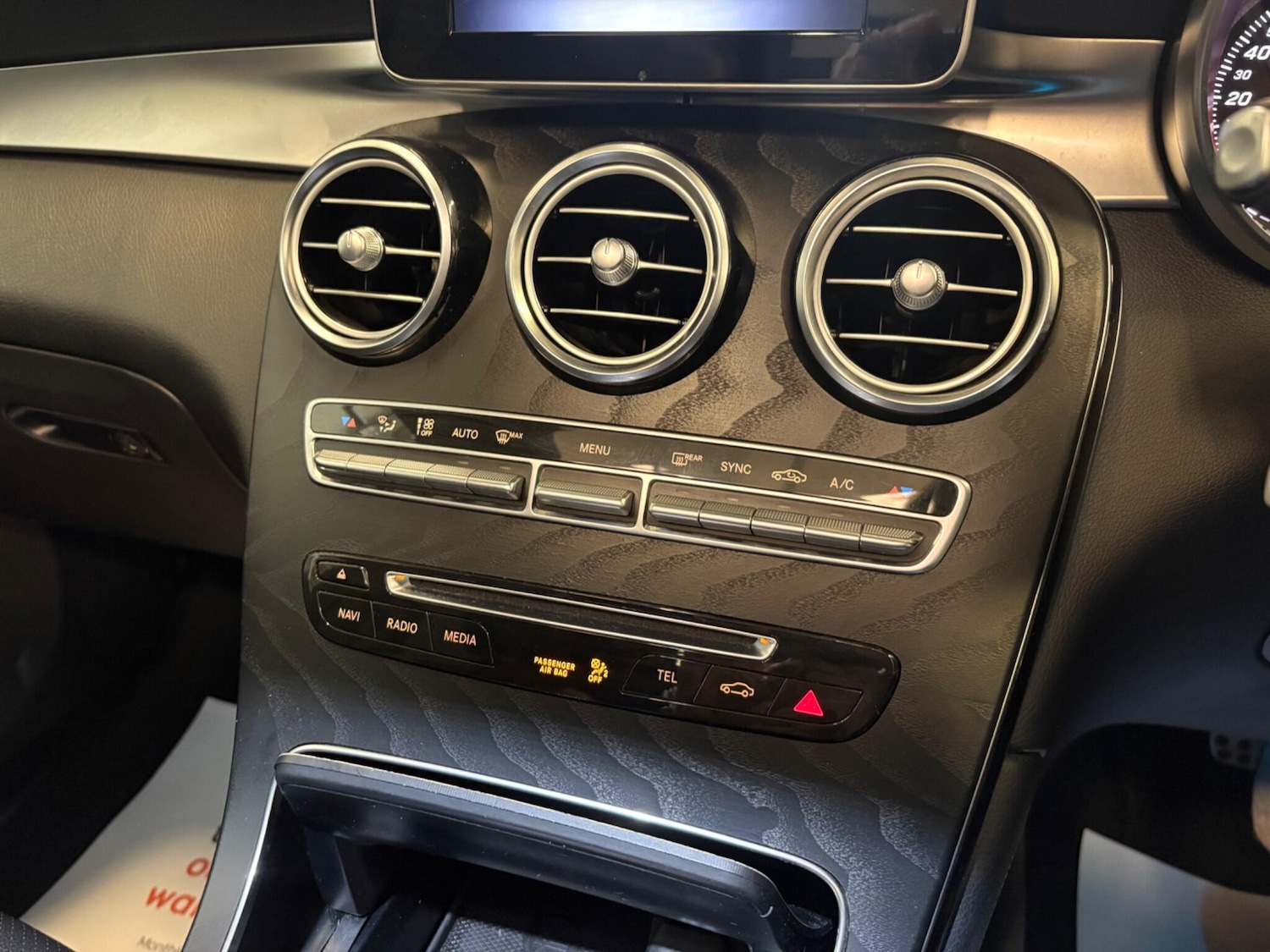 Used Mercedes-Benz GLC 2018 for sale - 76377201: Photo 27