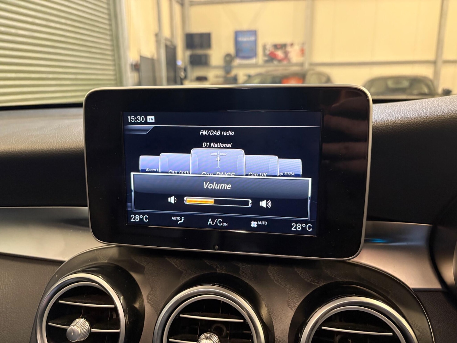 Used Mercedes-Benz GLC 2018 for sale - 76377201: Photo 39