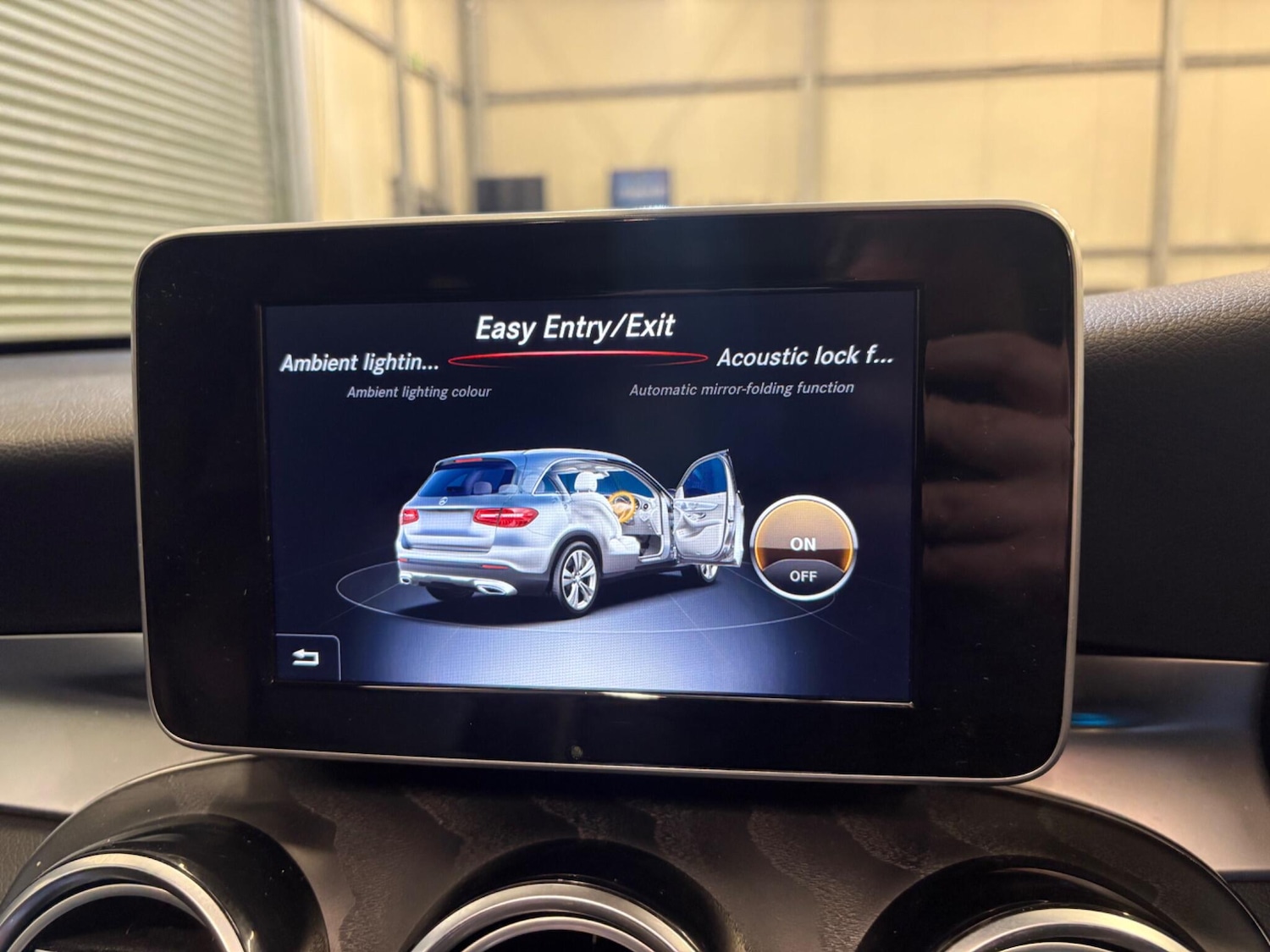 Used Mercedes-Benz GLC 2018 for sale - 76377201: Photo 49