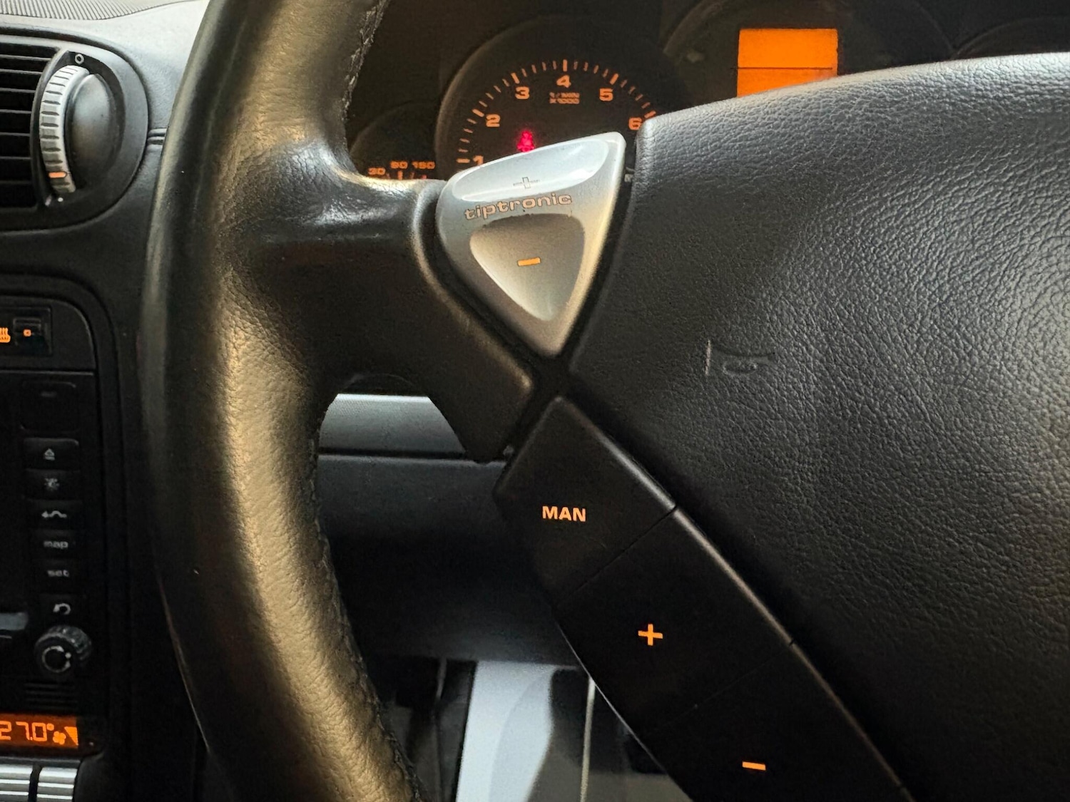 Used Porsche Cayenne 2006 for sale - 77705315: Photo 16