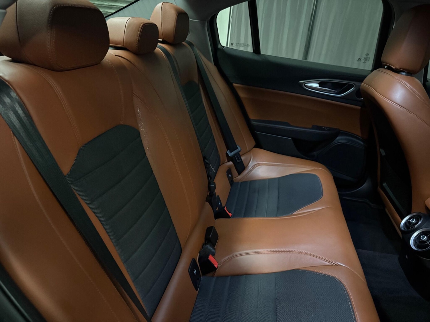 Used Alfa Romeo Giulia 2016 for sale - 76446508: Photo 10