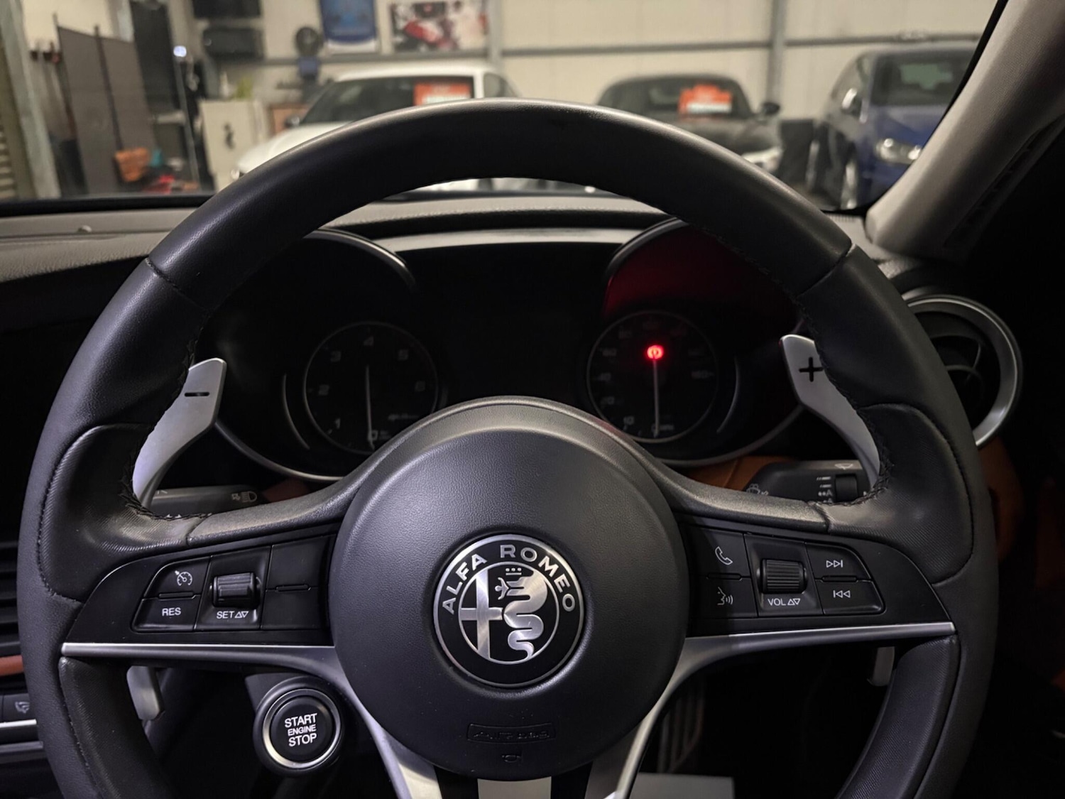 Used Alfa Romeo Giulia 2016 for sale - 76446508: Photo 16