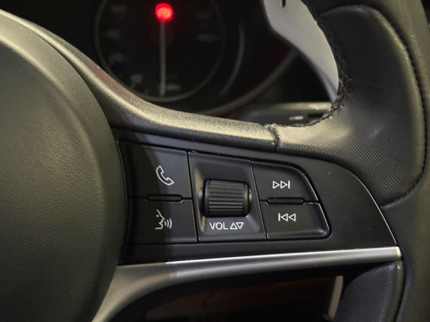 Used Alfa Romeo Giulia 2016 for sale - 76446508: Photo 18