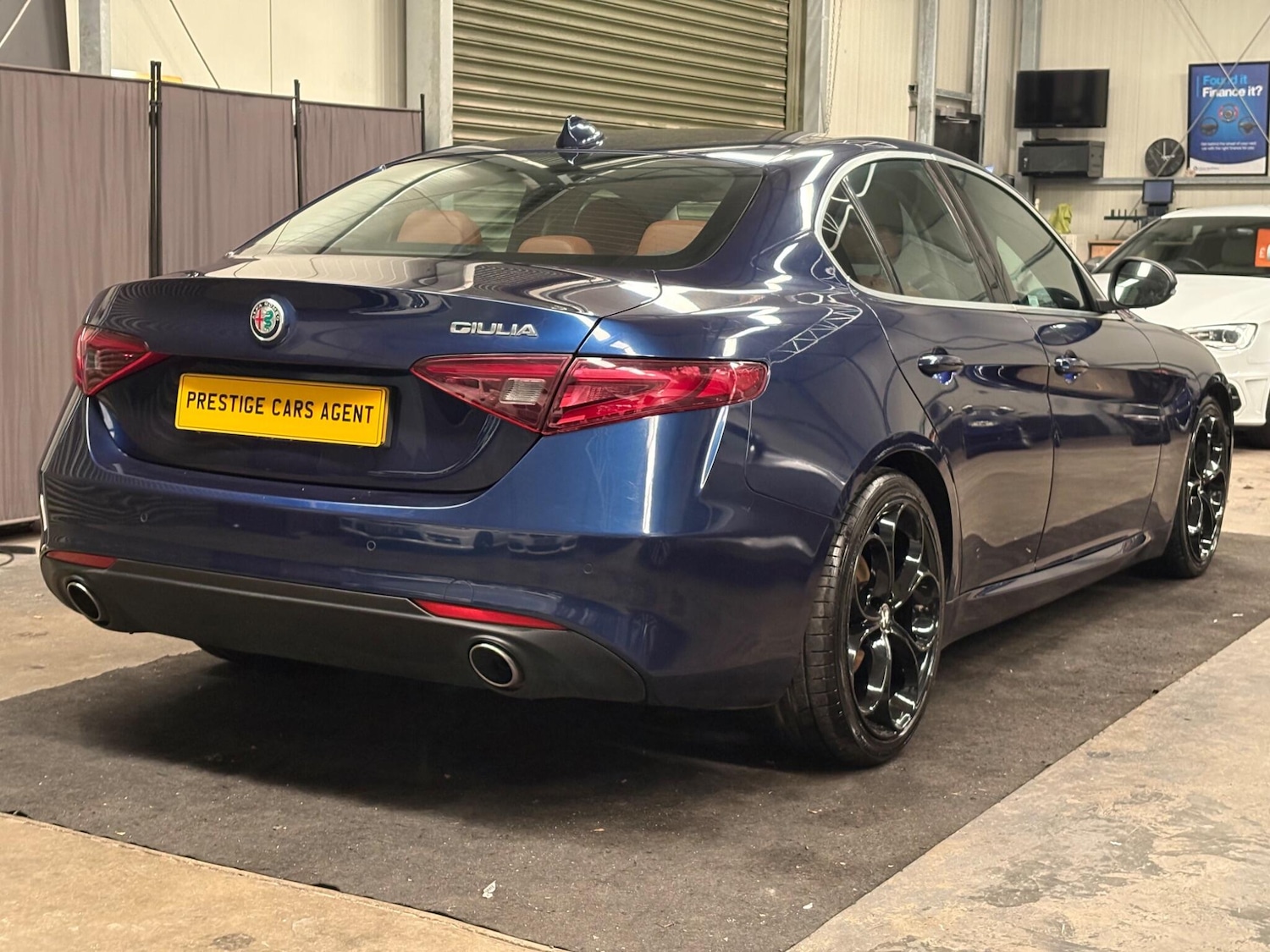Used Alfa Romeo Giulia 2016 for sale - 76446508: Photo 6