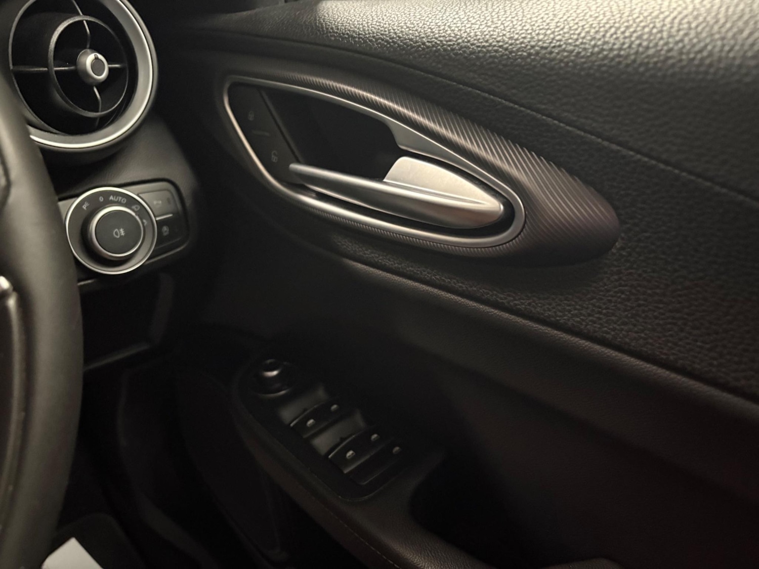 Used Alfa Romeo Giulia 2017 for sale - 76199948: Photo 26