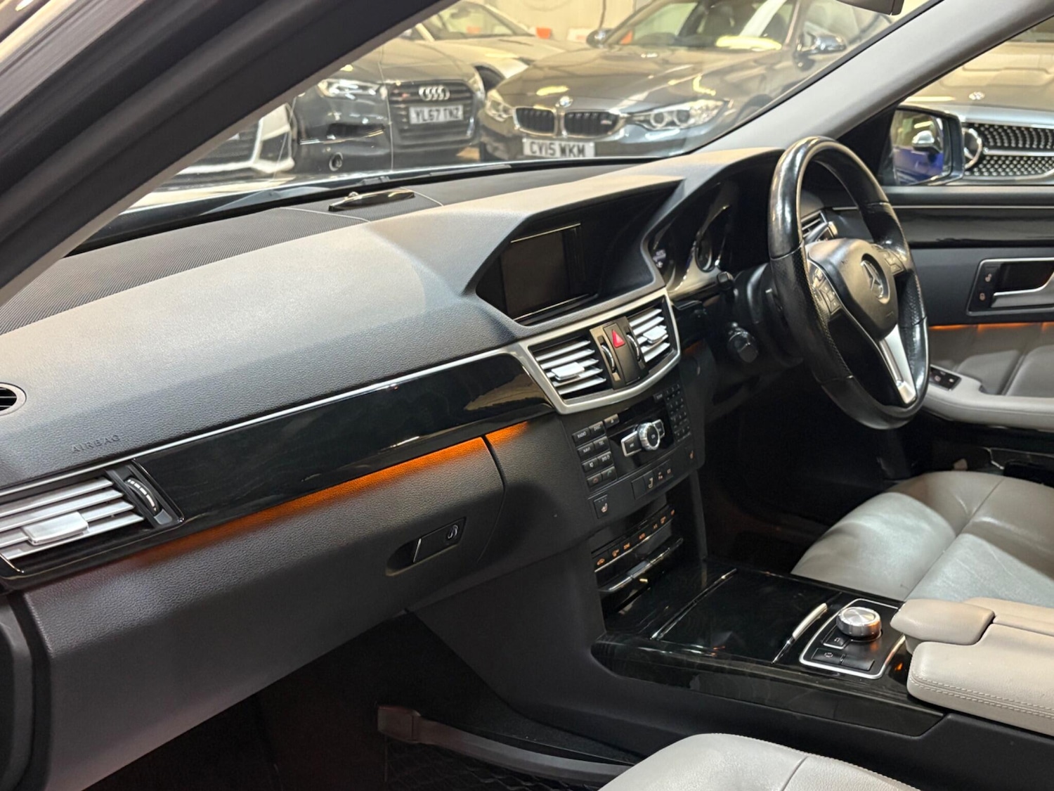 Used Mercedes-Benz E Class 2013 for sale - 77882758: Photo 10