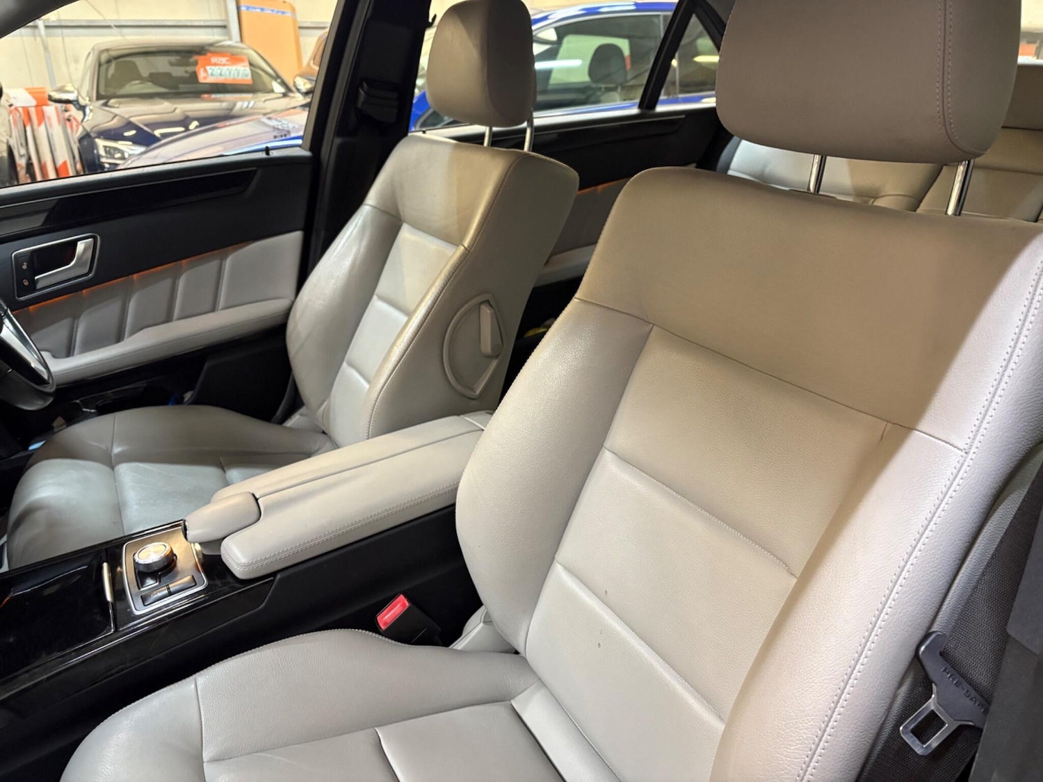 Used Mercedes-Benz E Class 2013 for sale - 77882758: Photo 11