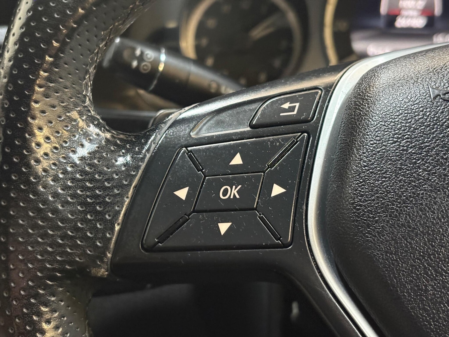 Used Mercedes-Benz E Class 2013 for sale - 77882758: Photo 15