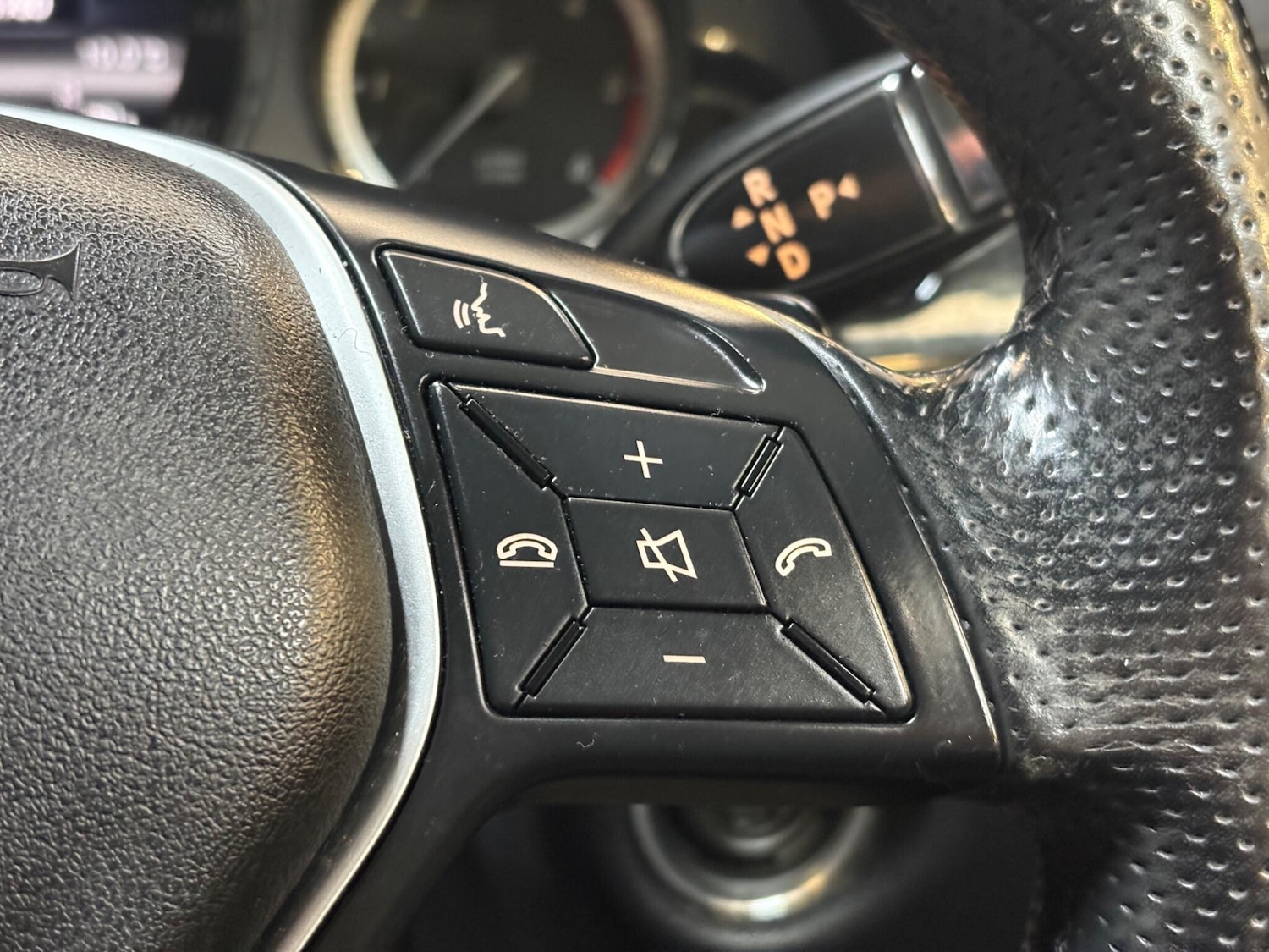 Used Mercedes-Benz E Class 2013 for sale - 77882758: Photo 16