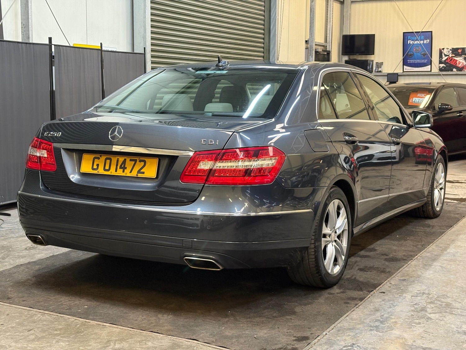 Used Mercedes-Benz E Class 2013 for sale - 77882758: Photo 50