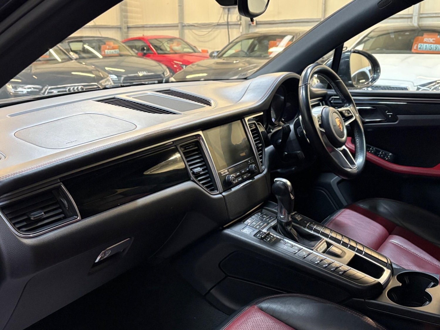 Used Porsche Macan 2016 for sale - 77598956: Photo 10