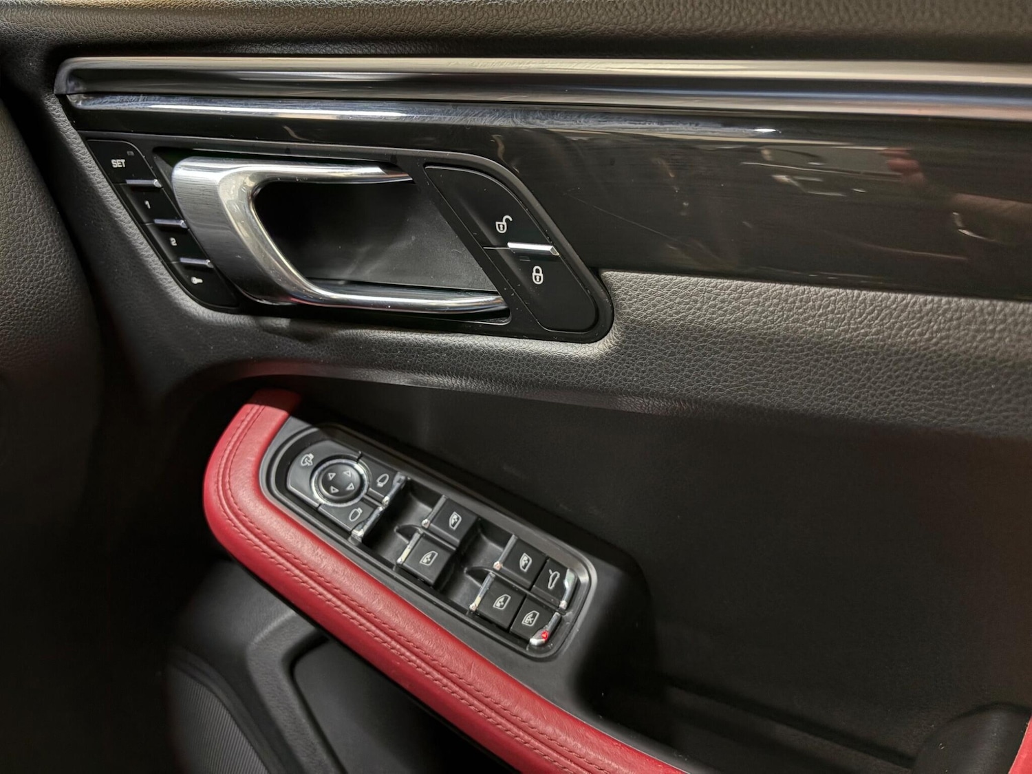 Used Porsche Macan 2016 for sale - 77598956: Photo 22