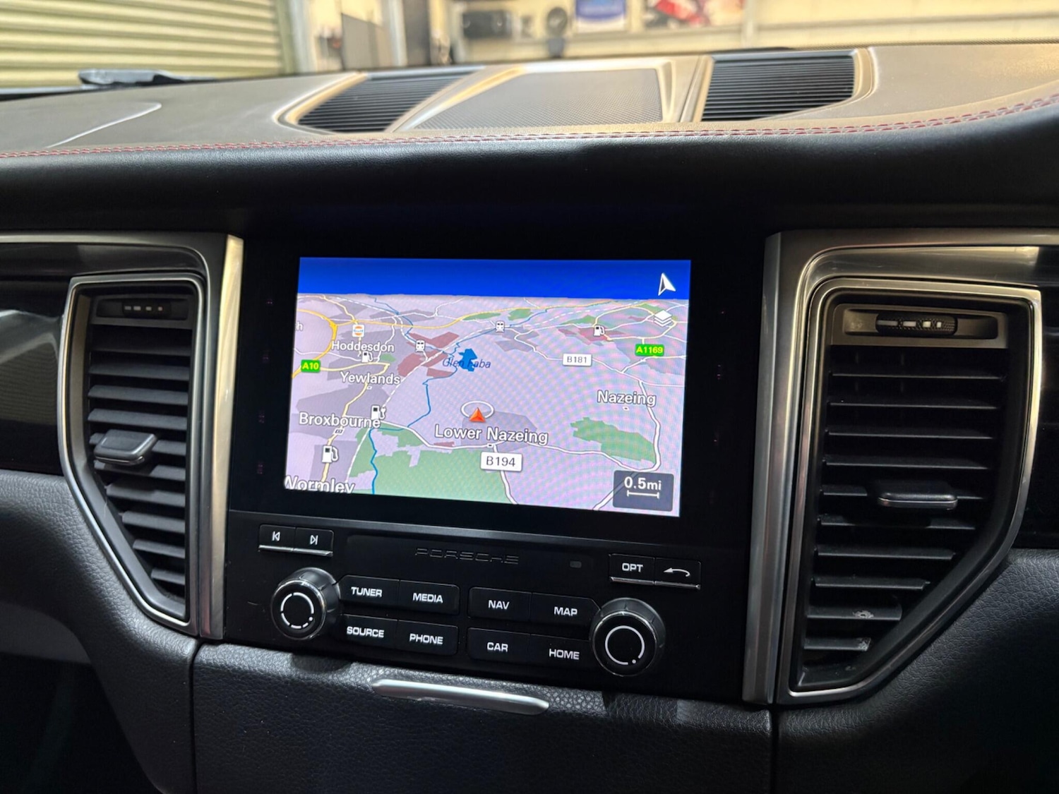 Used Porsche Macan 2016 for sale - 77598956: Photo 24