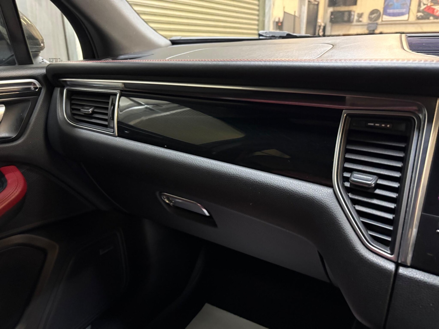 Used Porsche Macan 2016 for sale - 77598956: Photo 28