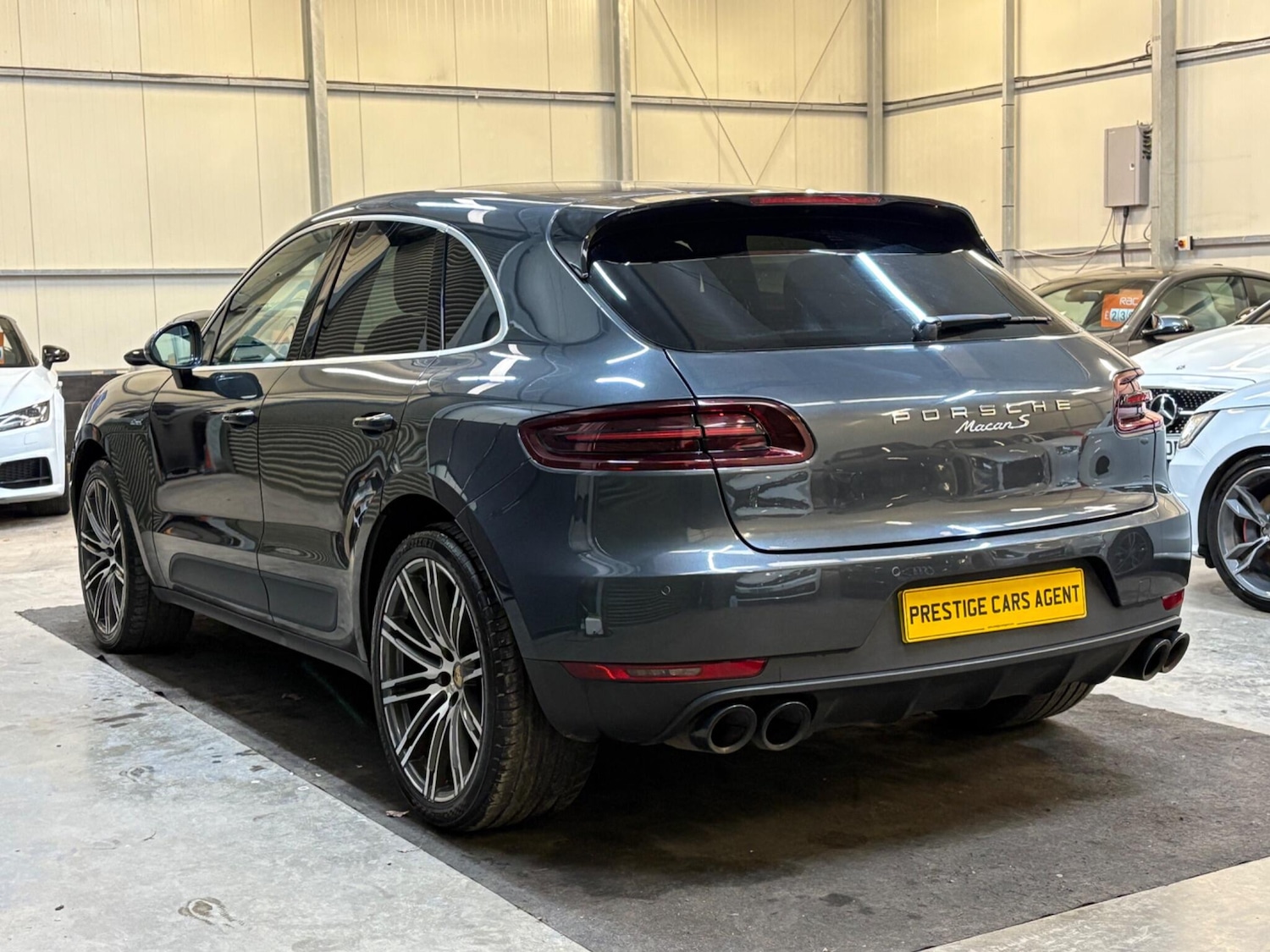 Used Porsche Macan 2016 for sale - 77598956: Photo 4