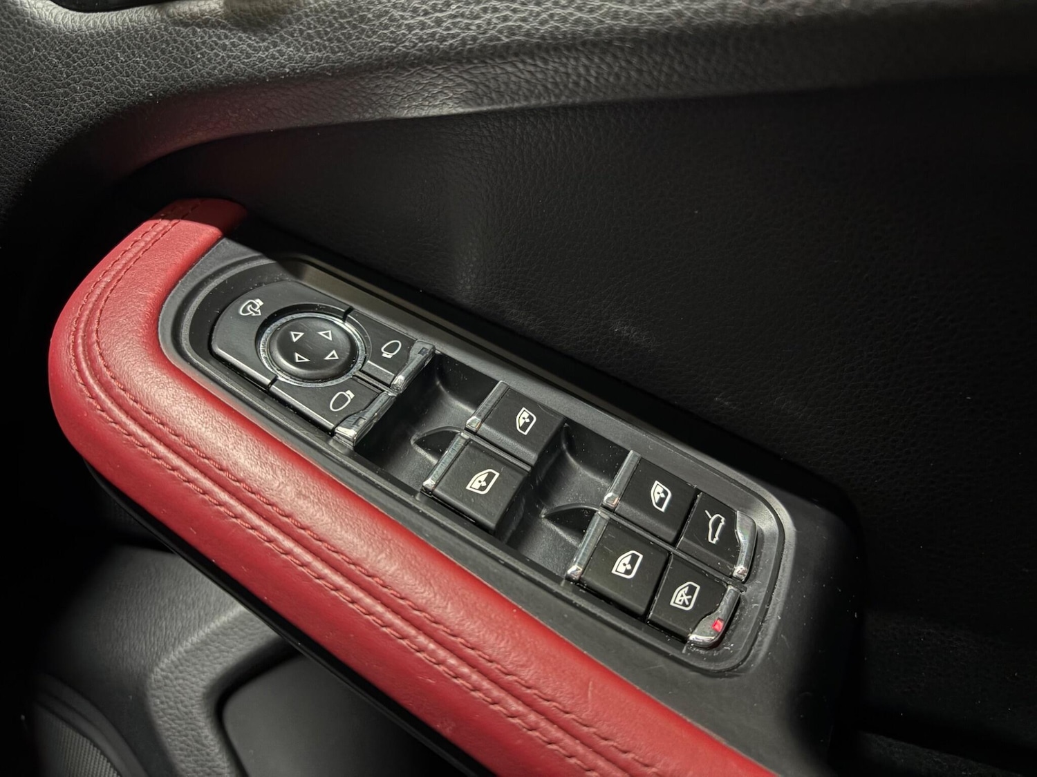 Used Porsche Macan 2016 for sale - 77598956: Photo 41