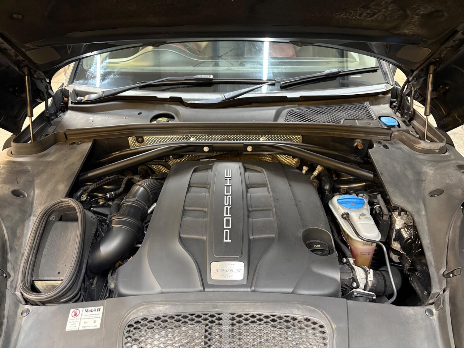 Used Porsche Macan 2016 for sale - 77598956: Photo 60