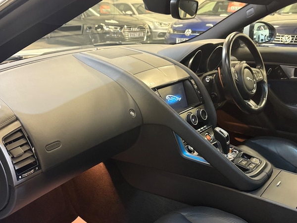 Used Jaguar F-Type 2014 for sale - 76306256: Photo 10