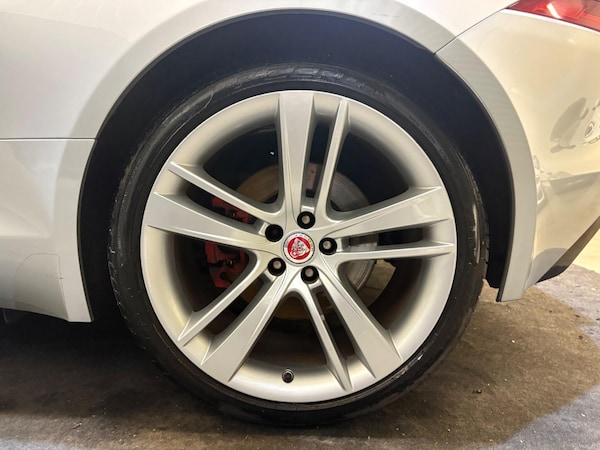 Used Jaguar F-Type 2014 for sale - 76306256: Photo 45