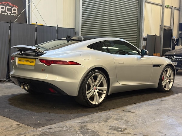 Used Jaguar F-Type 2014 for sale - 76306256: Photo 6