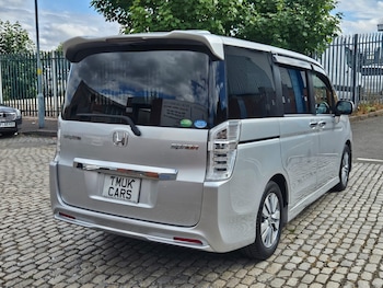 Used Honda Stepwagon 2013 for sale - 79392101: Photo