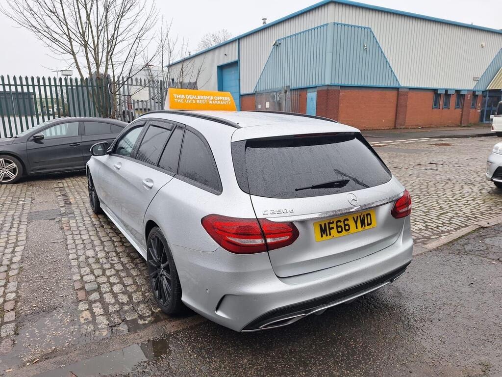 Used Mercedes-Benz C Class 2016 for sale - 77335656: Photo 4