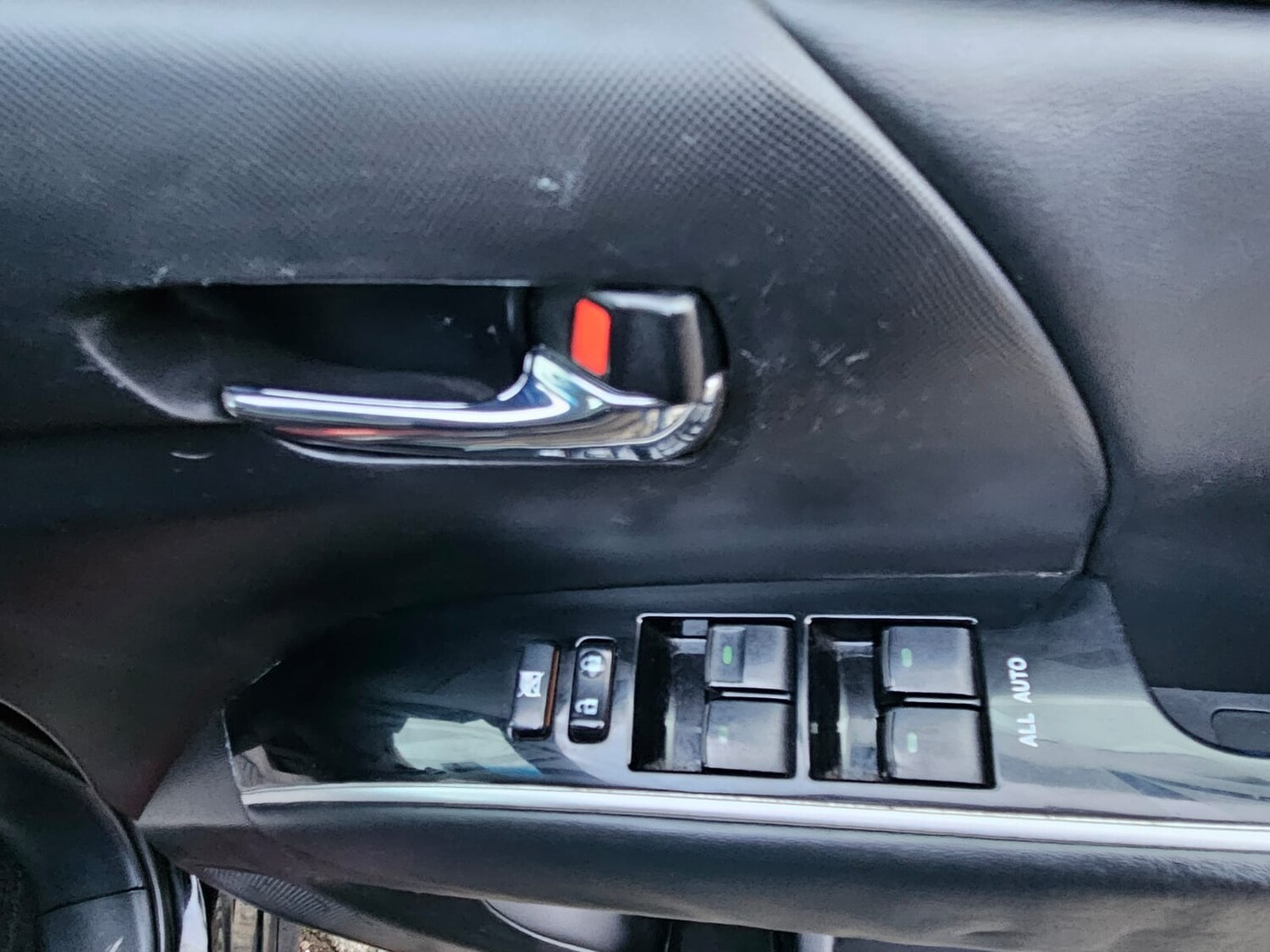 Used Toyota Estima 2014 for sale - 78122825: Photo 26