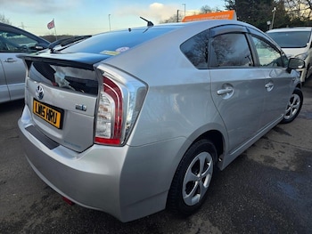 Used Toyota Prius 2015 for sale - 76748453: Photo